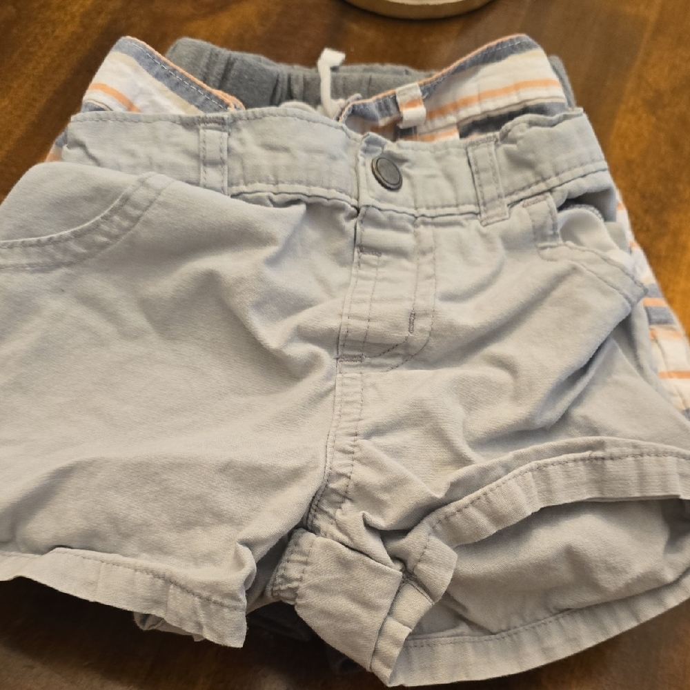 🩳 Bundle of 8 Baby Boy Shorts – Size 12 Months - Picture 7 of 9